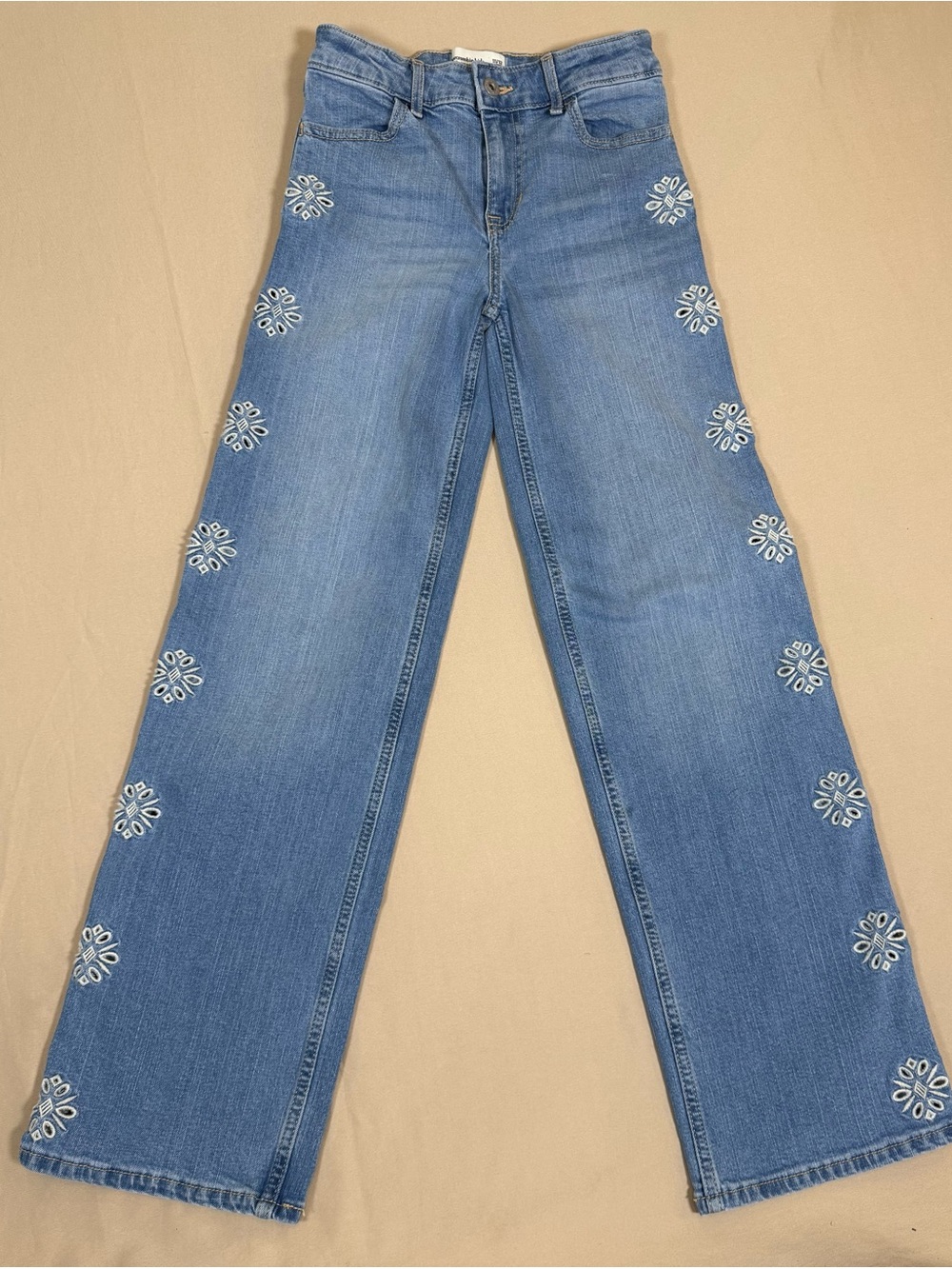 Abercrombie Kids Girls Light Blue Embroidered Wide-Leg Jeans, Size 11/12 Long. - Picture 2 of 16